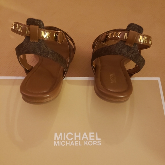 Brand New Michael Kors Tasha Sandals - Picture 3 of 7